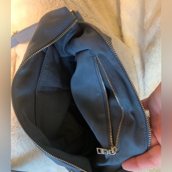 Large BCBG Paris Crossbody Bag Blue Faux Leather - Picture 2 of 3